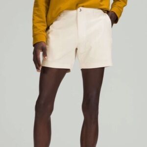 Lululemon Commission Classic Fit Shorts Ventlight White Opal Size 32